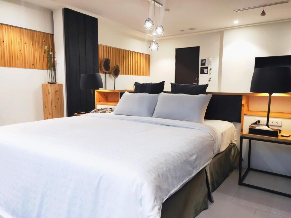 Pingtung Roppongi Motel מראה חיצוני תמונה