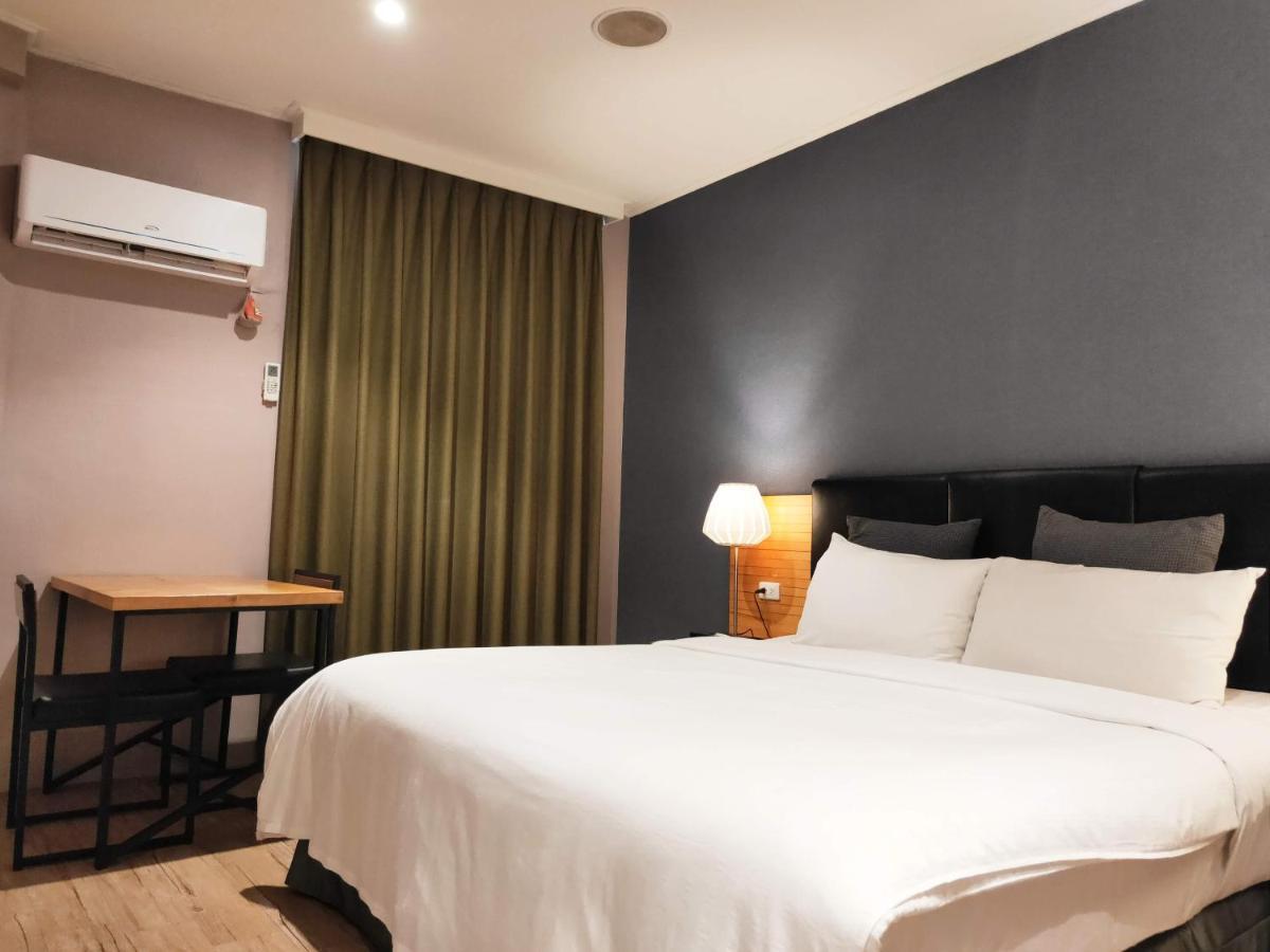 Pingtung Roppongi Motel מראה חיצוני תמונה